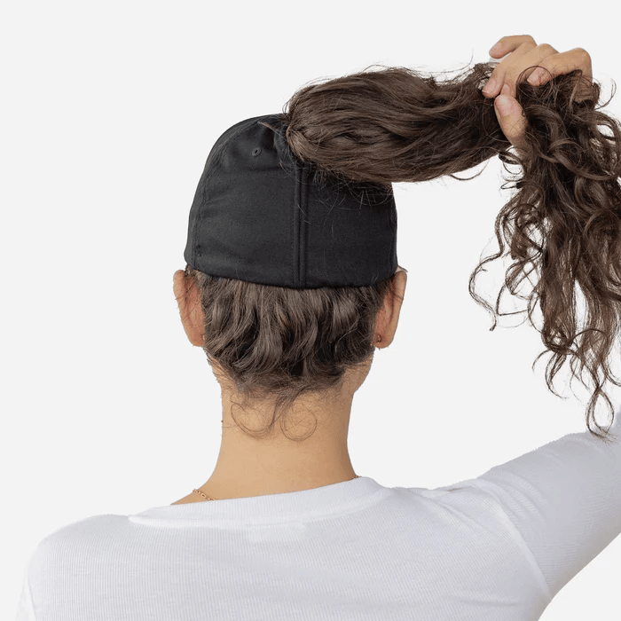 Boné feminino Lunna com fecho magnético
